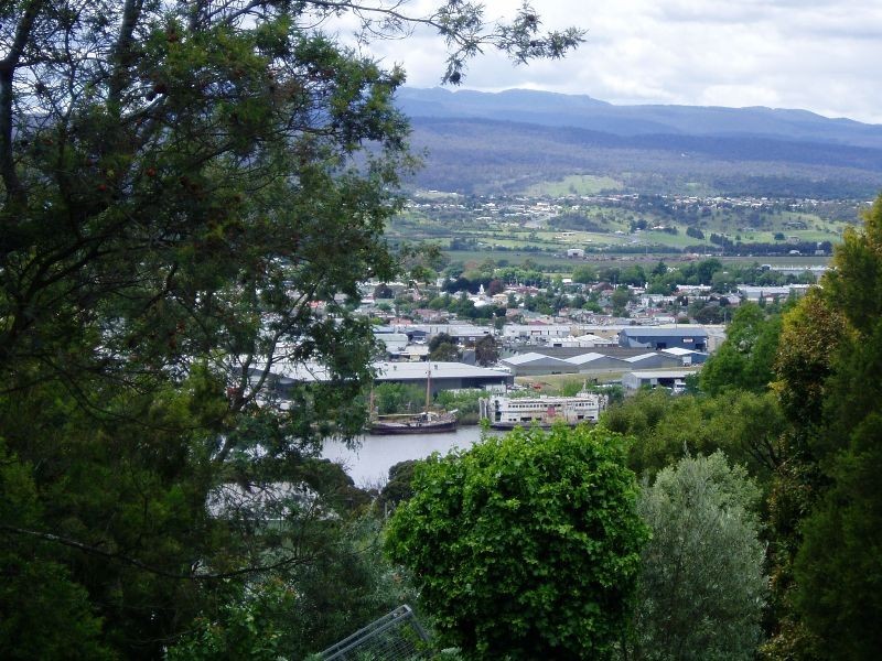 34 Newlands Street, Trevallyn TAS 7250