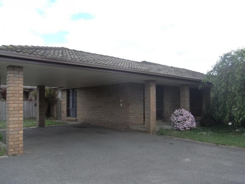 16 Wintercole Court, Newnham TAS 7248