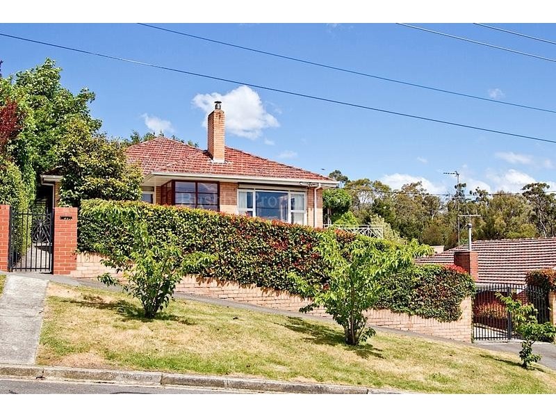 17 Veronica Crescent, Norwood TAS 7250