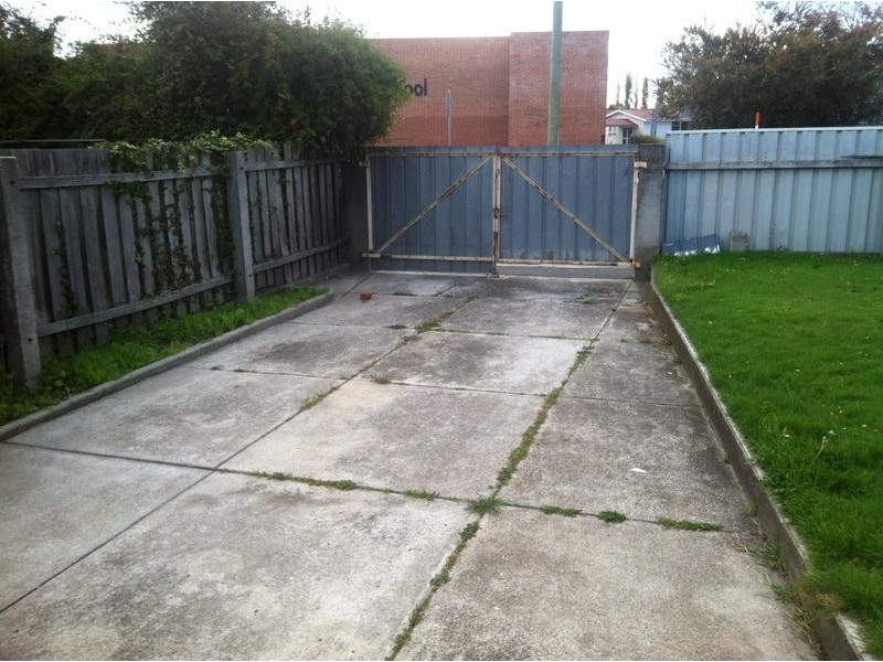 15 Jellico St, Mowbray TAS 7248