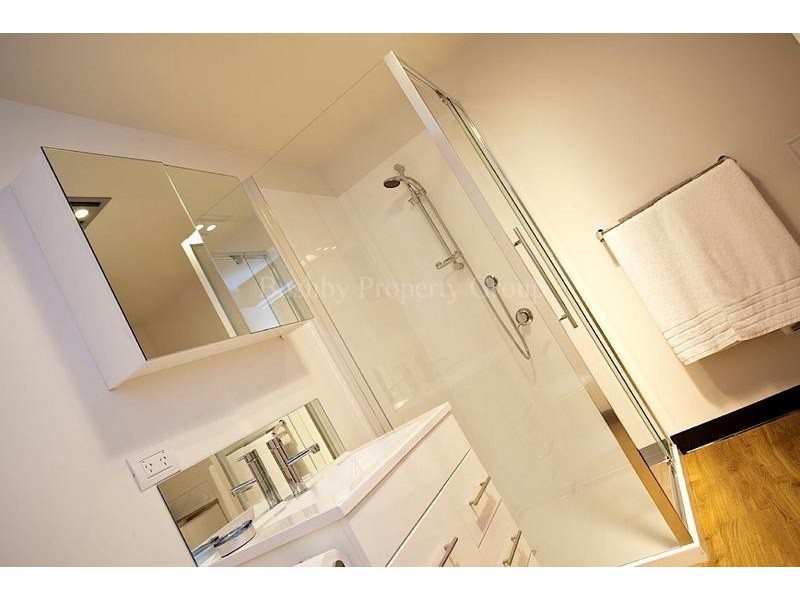 2/106-108 Tamar Street, Launceston TAS 7250