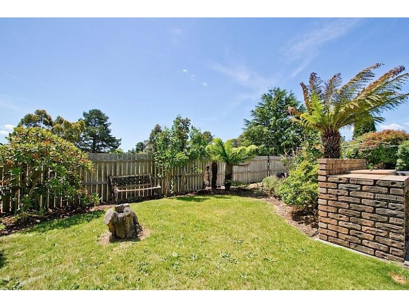 11 Heyes Place, Mowbray TAS 7248