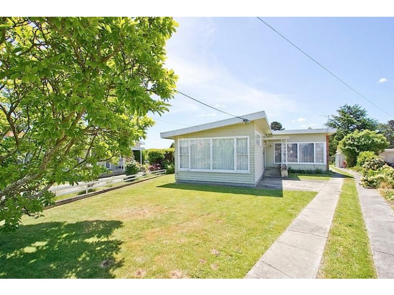 11 Heyes Place, Mowbray TAS 7248