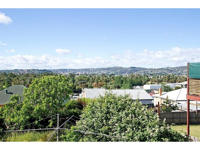 10 Clark Street, Mowbray TAS 7248