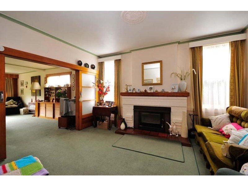 9 Albion Street, Invermay TAS 7248