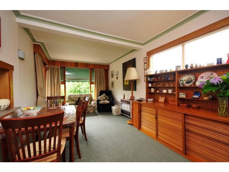 9 Albion Street, Invermay TAS 7248