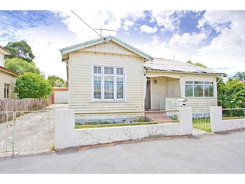 8 Howard Street, Invermay TAS 7248