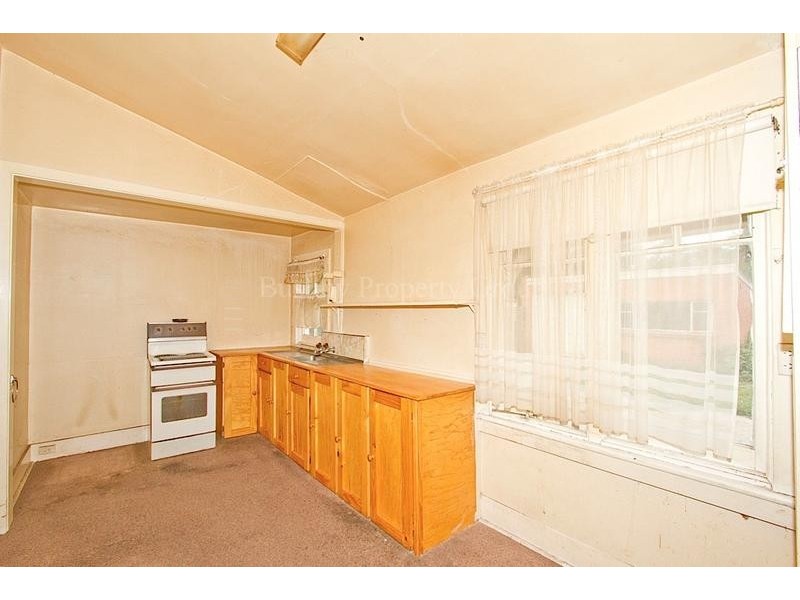 8 Howard Street, Invermay TAS 7248