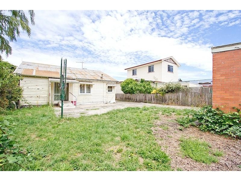 8 Howard Street, Invermay TAS 7248