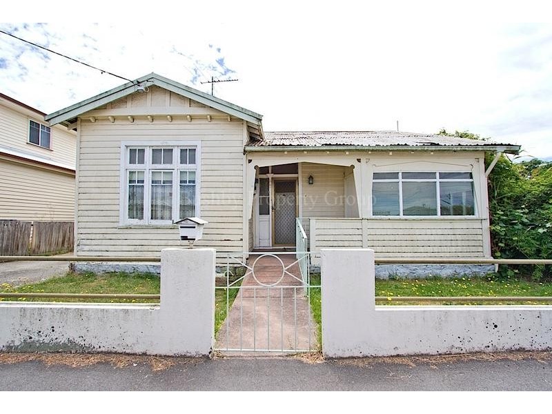 8 Howard Street, Invermay TAS 7248