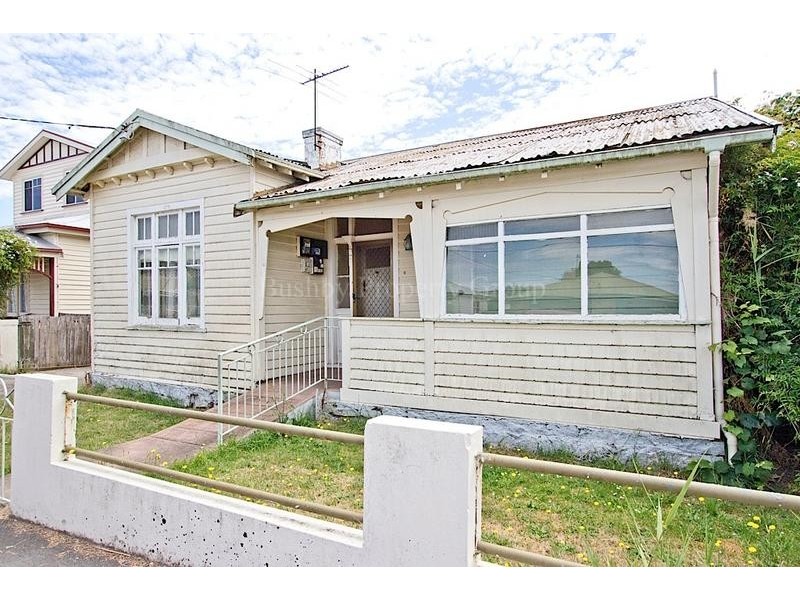 8 Howard Street, Invermay TAS 7248