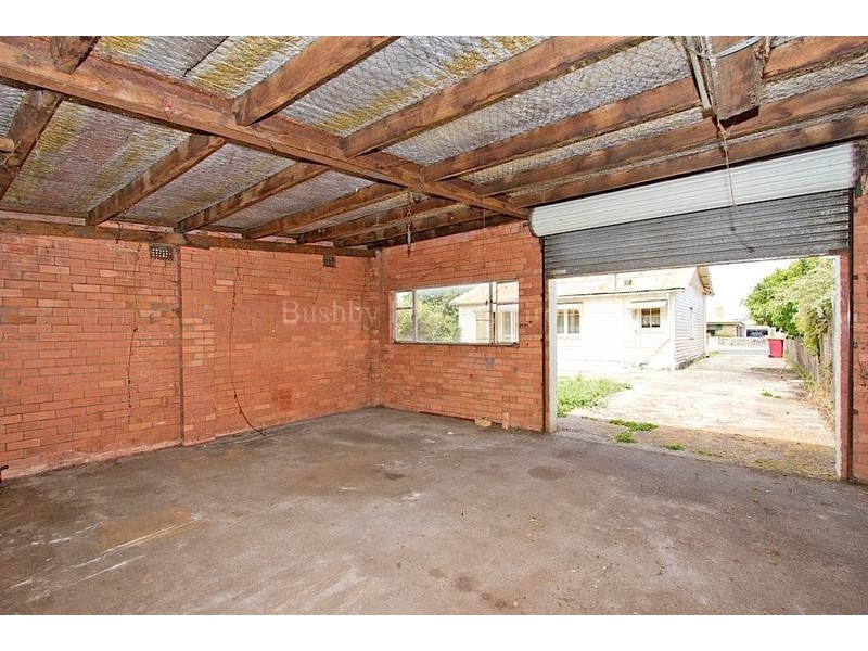8 Howard Street, Invermay TAS 7248