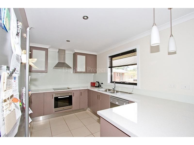 2/4 Statesman Place, Newnham TAS 7248