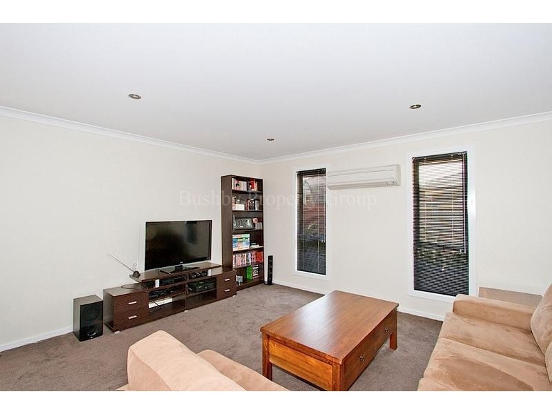 2/4 Statesman Place, Newnham TAS 7248