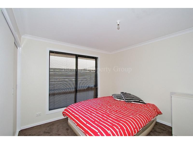 2/4 Statesman Place, Newnham TAS 7248