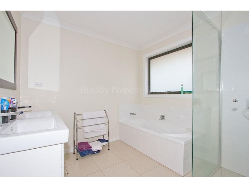 2/4 Statesman Place, Newnham TAS 7248