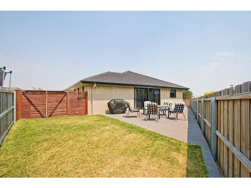 2/4 Statesman Place, Newnham TAS 7248