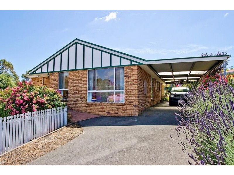 9 Owen Place, Summerhill TAS 7250