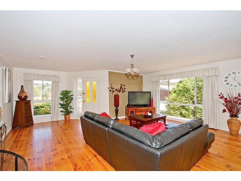 9 Owen Place, Summerhill TAS 7250