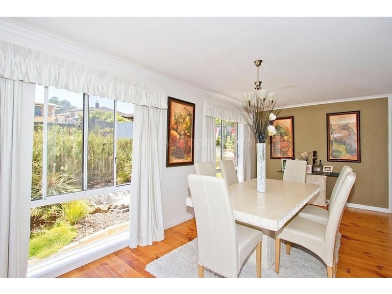 9 Owen Place, Summerhill TAS 7250
