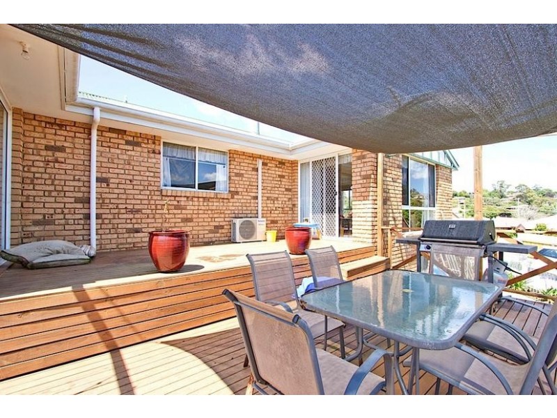 9 Owen Place, Summerhill TAS 7250