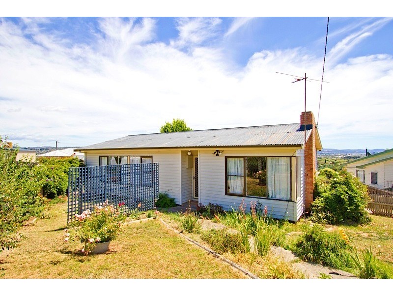 16 Humphrey Street, Waverley TAS 7250