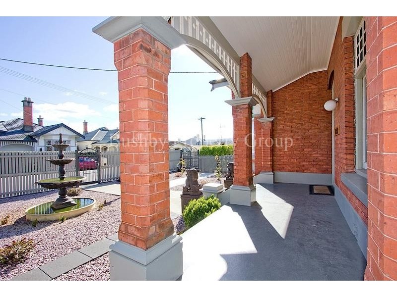 5 College Street, Newstead TAS 7250