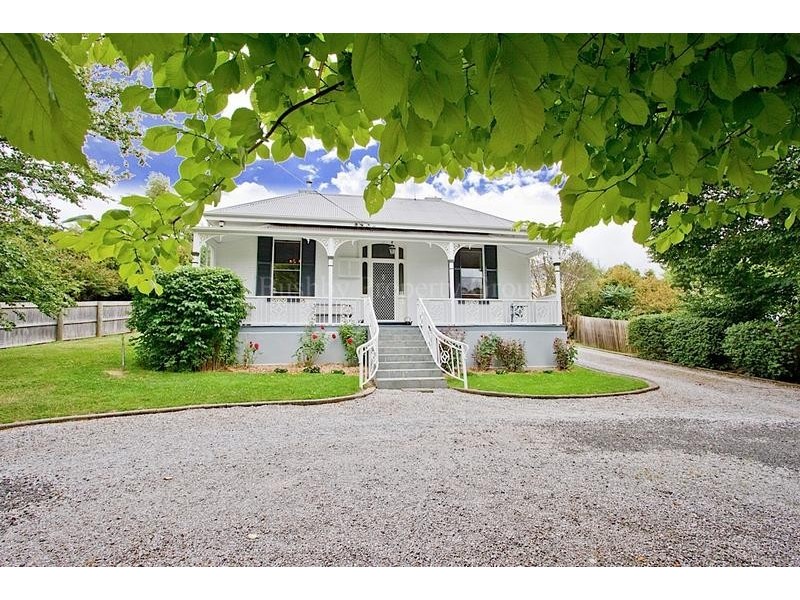 26 West Barrack Street, Deloraine TAS 7304