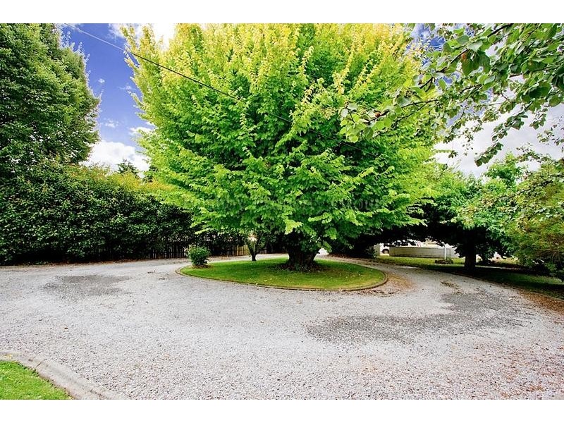 26 West Barrack Street, Deloraine TAS 7304