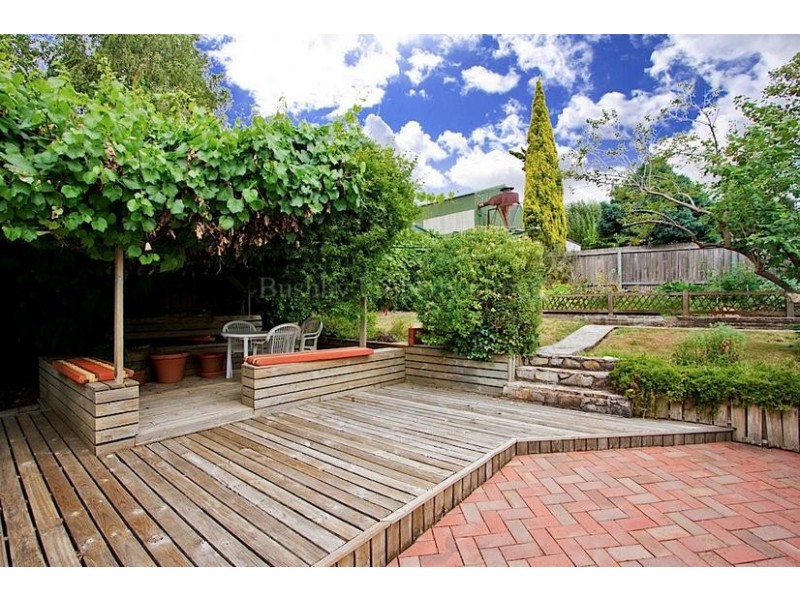 26 West Barrack Street, Deloraine TAS 7304