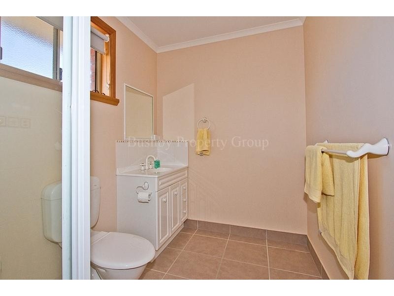 27a Bartlett Grove, Newnham TAS 7248