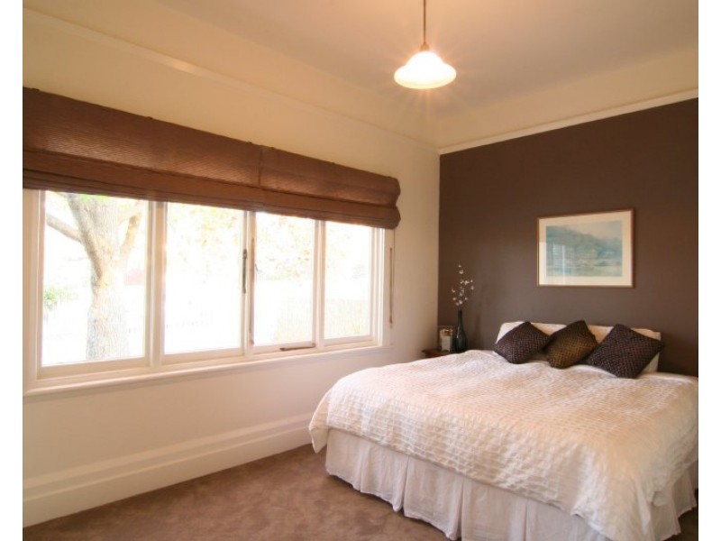 8 Belhaven Crescent, Newstead TAS 7250