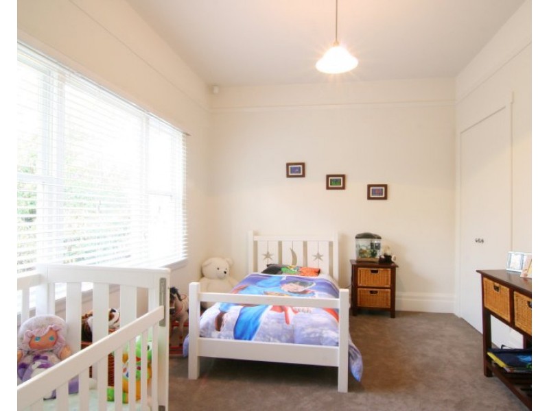 8 Belhaven Crescent, Newstead TAS 7250