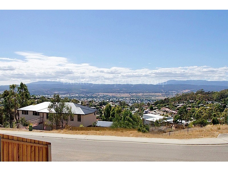 17a Clearview Avenue, Trevallyn TAS 7250