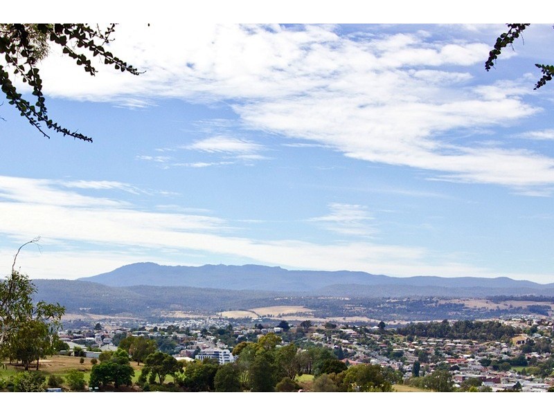 26 Denison Road, West Launceston TAS 7250