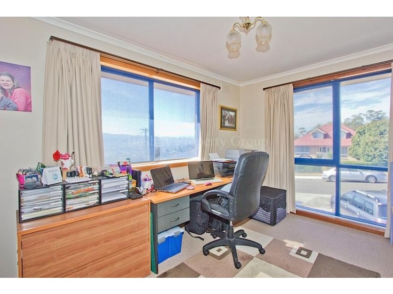 16 Woolston Street, Trevallyn TAS 7250