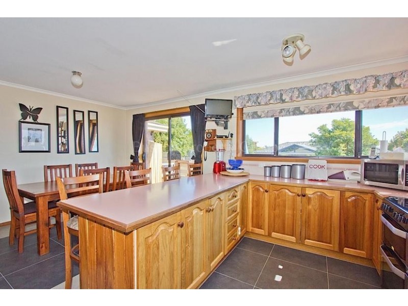 16 Woolston Street, Trevallyn TAS 7250