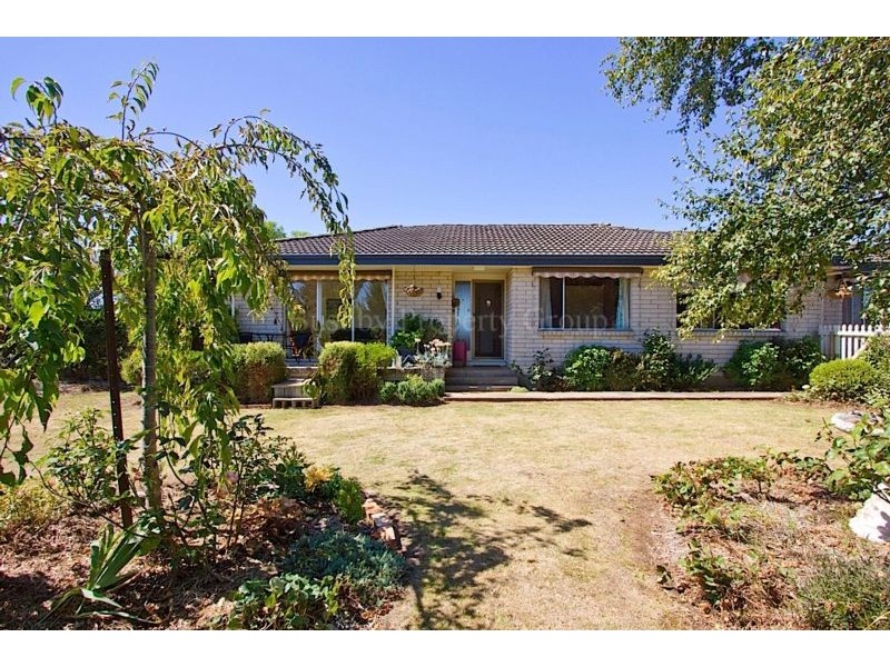 27 Pensioners Row, Westbury TAS 7303