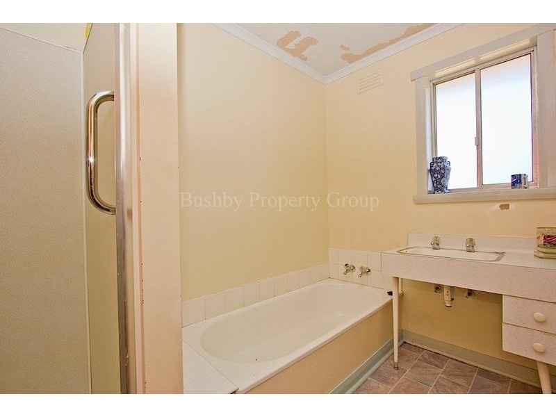 27 Pensioners Row, Westbury TAS 7303