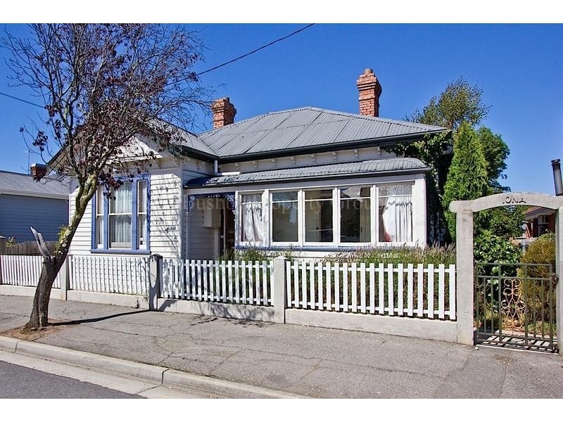 19 Mann Street, Invermay TAS 7248
