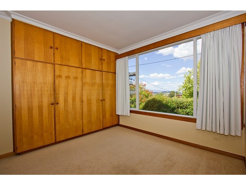 18 Broadview Crescent, Trevallyn TAS 7250