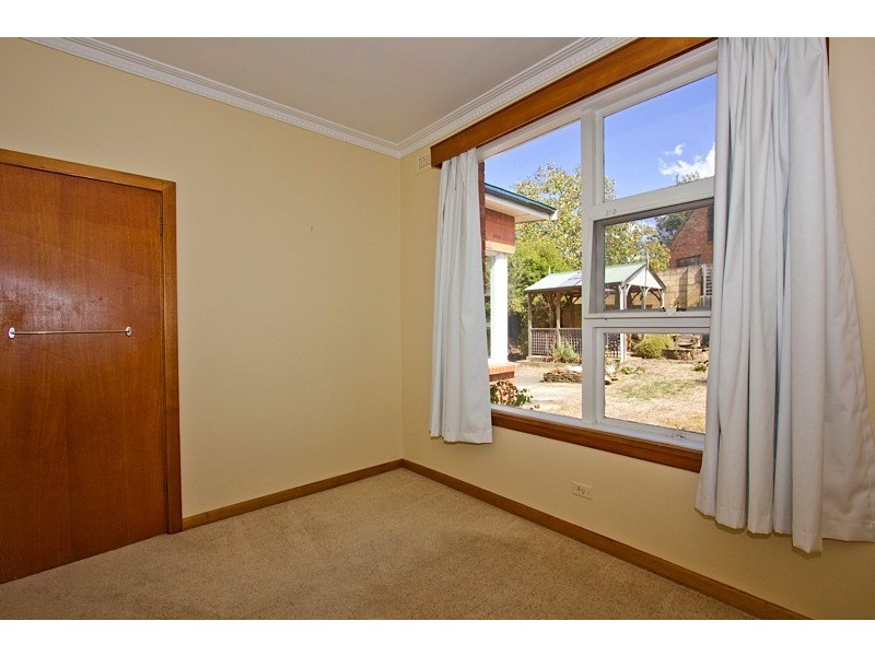 18 Broadview Crescent, Trevallyn TAS 7250