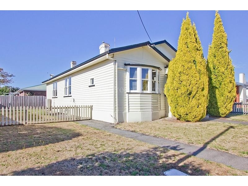 1/13 Foch Street, Mowbray TAS 7248
