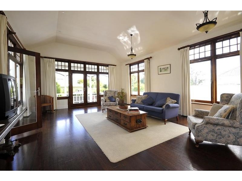 6 Lime Avenue, Newstead TAS 7250