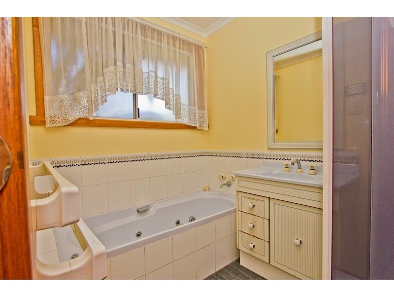 124 Quarantine Road, Kings Meadows TAS 7249
