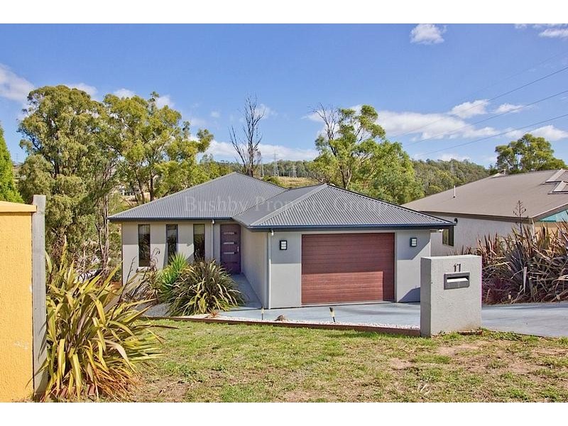 17 Grenadier Court, Trevallyn TAS 7250