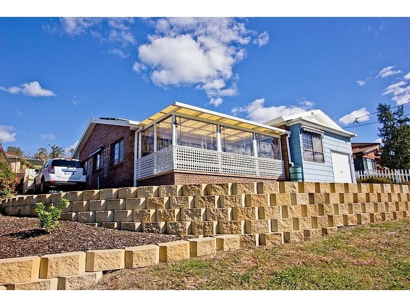 16 New World Avenue, Trevallyn TAS 7250