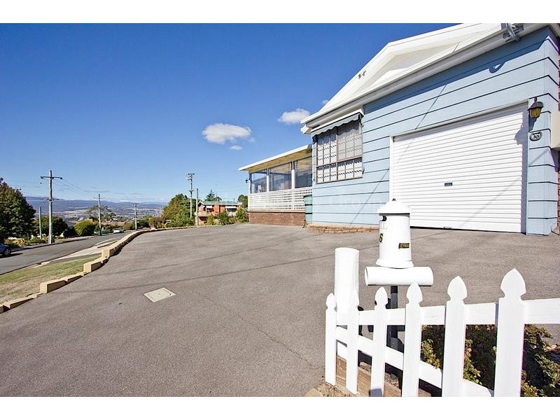 16 New World Avenue, Trevallyn TAS 7250