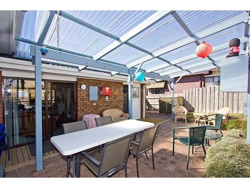 16 New World Avenue, Trevallyn TAS 7250