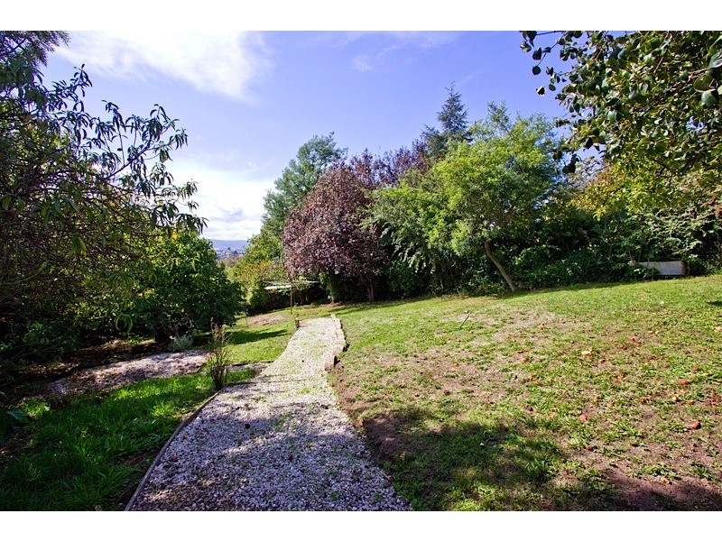 3 Neika Avenue, West Launceston TAS 7250